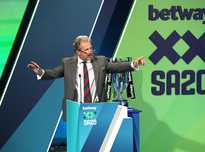 他显然更渴 他显然更渴